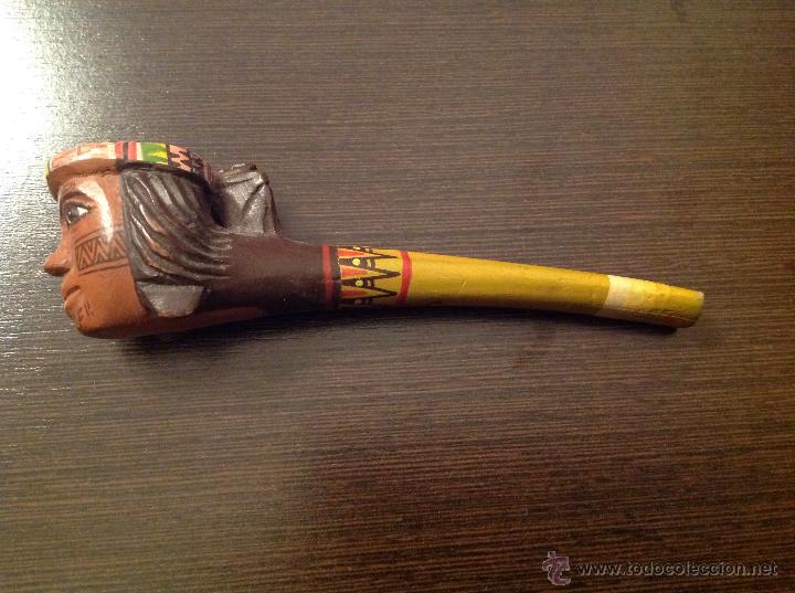 Pipas de fumar: Pipa en madera pintada azteca y labrada - Foto 1
