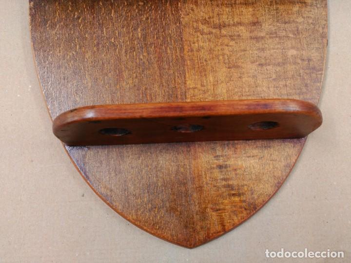 Pipas de fumar: MUEBLE EXPOSITOR PARA PIPAS, EN MADERA DE ROBLE, DE PARED - Foto 5