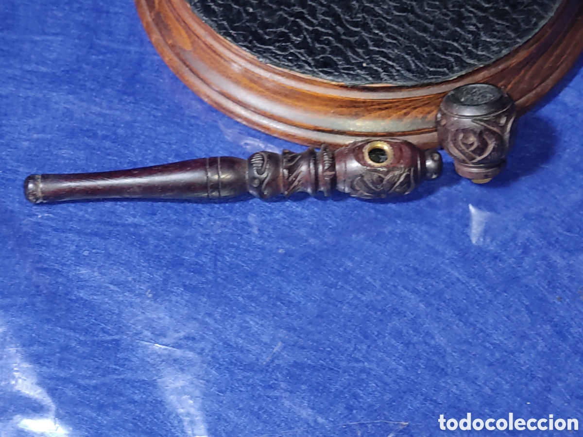 Pipas de fumar: Pipa de madera de &eacute;bano tallada. - Foto 1