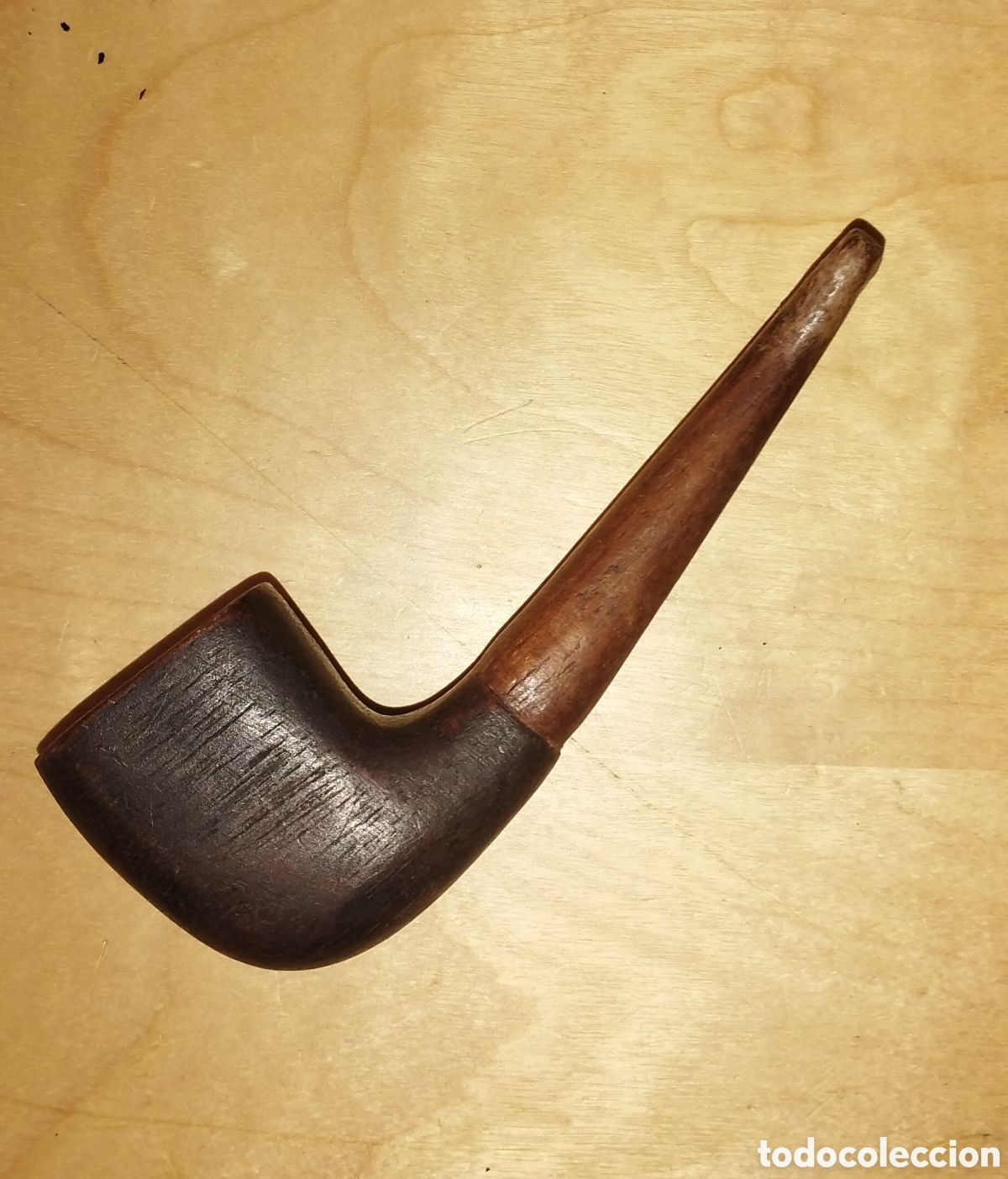 Pipas de fumar: PIPA ARTESANAL - S&Atilde;O TOM&Eacute; E PR&Iacute;NCIPE - AFRICA - PIEZA &Uacute;NICA DE ARTESAN&Iacute;A &Eacute;TNICA - 2010