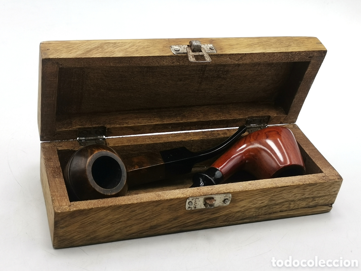 Pipes: CAJITA DE MADERA LABRADA CON DOS PIPAS