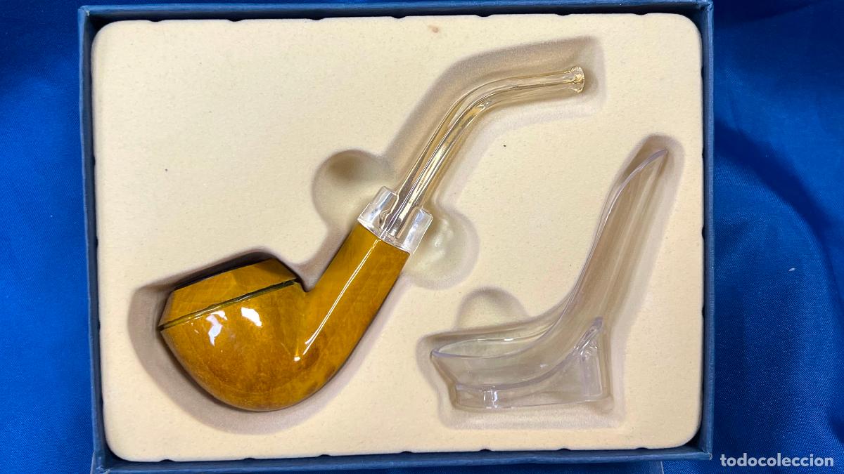 Pipas de fumar: PIPA DE FUMAR DE COLECCI&Oacute;N EN SU ESTUCHE CON CAZOLETA LABRADA ESTILO R&Uacute;STICO DE BREZO