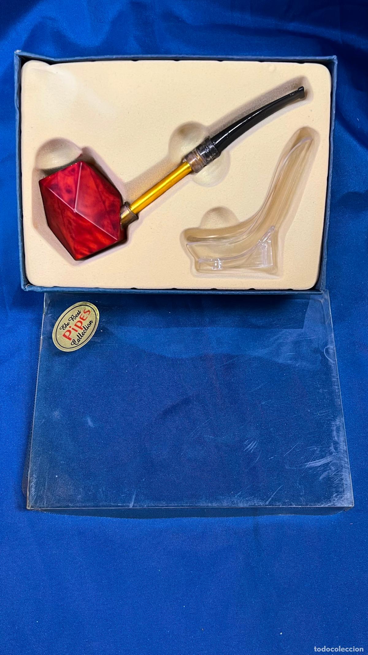 Pipas de fumar: PIPA DE FUMAR DE COLECCI&Oacute;N EN SU ESTUCHE DE SILUETA EXAGONAL / DIAMANTE EN COLOR ROJO JASPEADO
