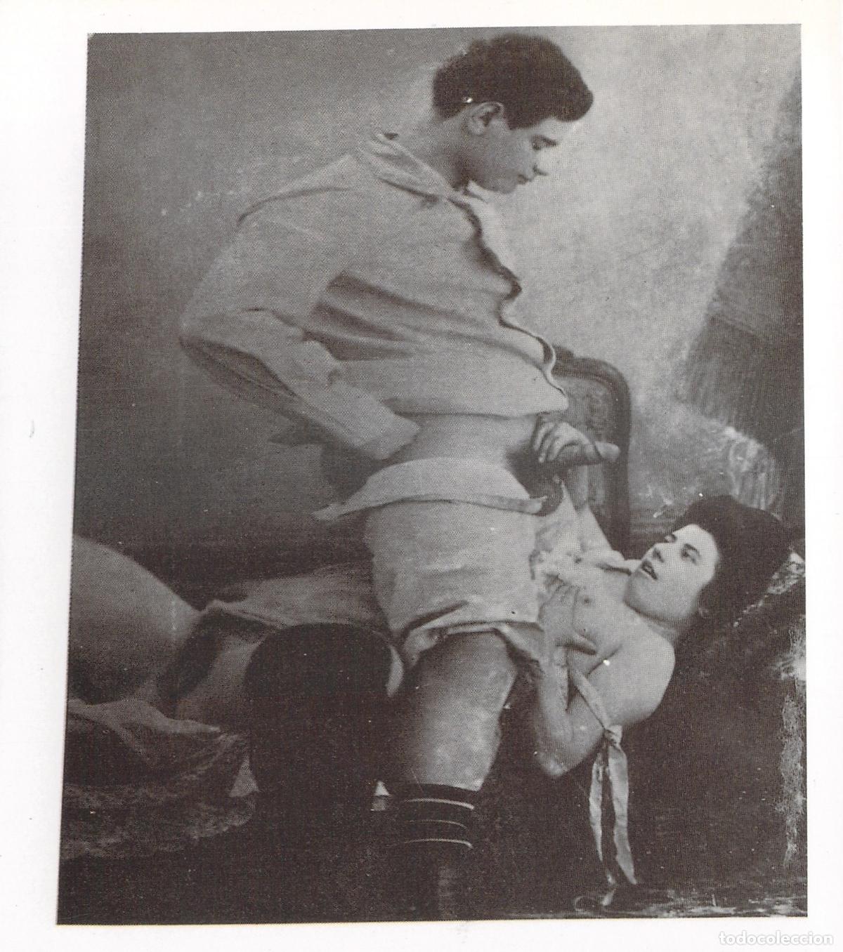 Postales: Postal de fotograf&iacute;a er&oacute;tica cl&aacute;sica de pareja en blanco y negro Reproducci&oacute;n