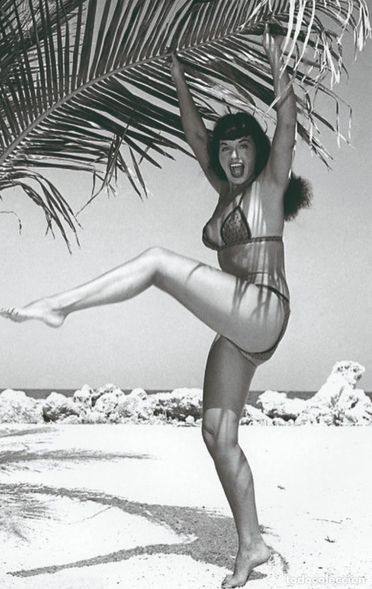 Postales: BETTIE PAGE PHOTOPOSTCARD rp 26