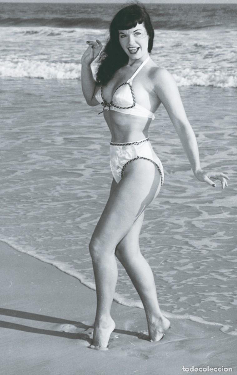 Postales: BETTIE PAGE PHOTO POSTCARD- rp 82