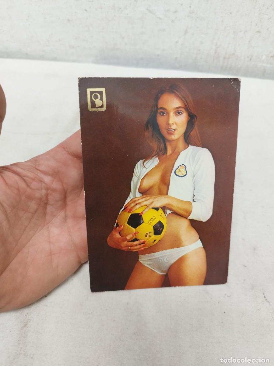 Postais: Tarjeta postal erotica de mujer, con bal&oacute;n de f&uacute;tbol y camiseta de real madrid.