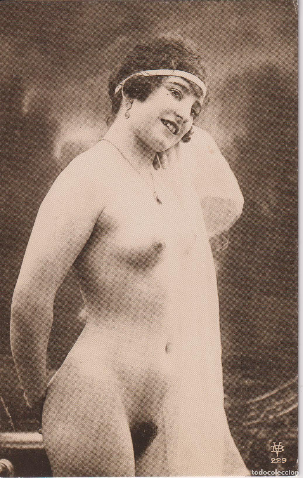 Postales: ANTIGUA POSTAL ER&Oacute;TICA - MUJER DESNUDA CON DIADEMA &ndash; VB 229 &ndash; REPRODUCCION