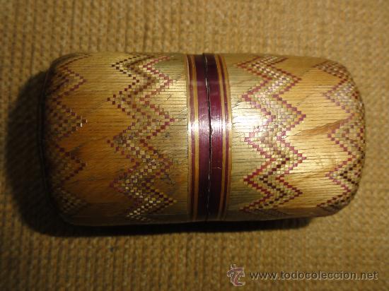 Cajas de puros: Petaca de paja de colores - Foto 2