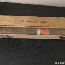 Cajas de Puros: CIGARRO PURO PRESIDENT BRIAND EN SU ESTUCHE, 30X3,5 CM, MUY RARO.