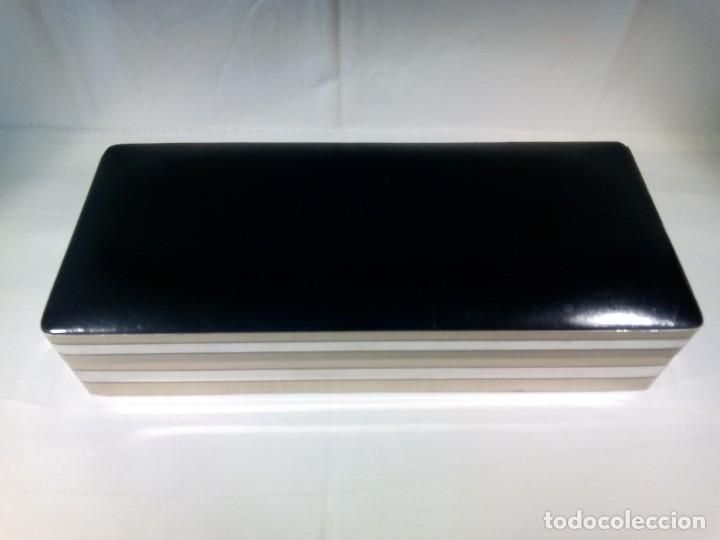 Cajas de puros: CAJA DE TABACO A&Ntilde;OS 70 - Foto 1