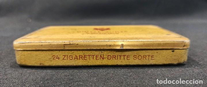 Cajas de puros: Caja met&aacute;lica Dritte Sorte. Austria. B1 - Foto 2