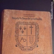 Cajas de Puros: CAJA DE PUROS DE MADERA COMPAÑÍA DE TABACOS DE LAS ANTILLAS. REPUBLICA DOMINICANA. VACIA
