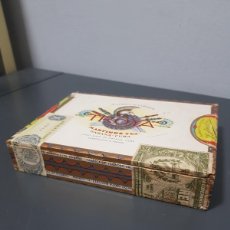 Cigar Boxes: ANTIGUA CAJA DE PUROS MARTINEZ I CA. 25 UNIVERSALES HABANA COMPLETA CUBA. Lote 365167886