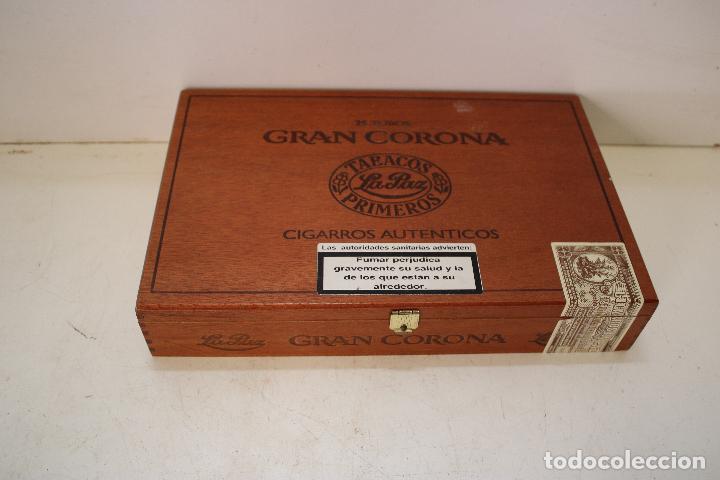 Cajas de puros: caja de gran corona con 5 puros - Foto 3