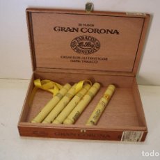 Cajas de Puros: CAJA DE GRAN CORONA CON 5 PUROS. Lote 366362586