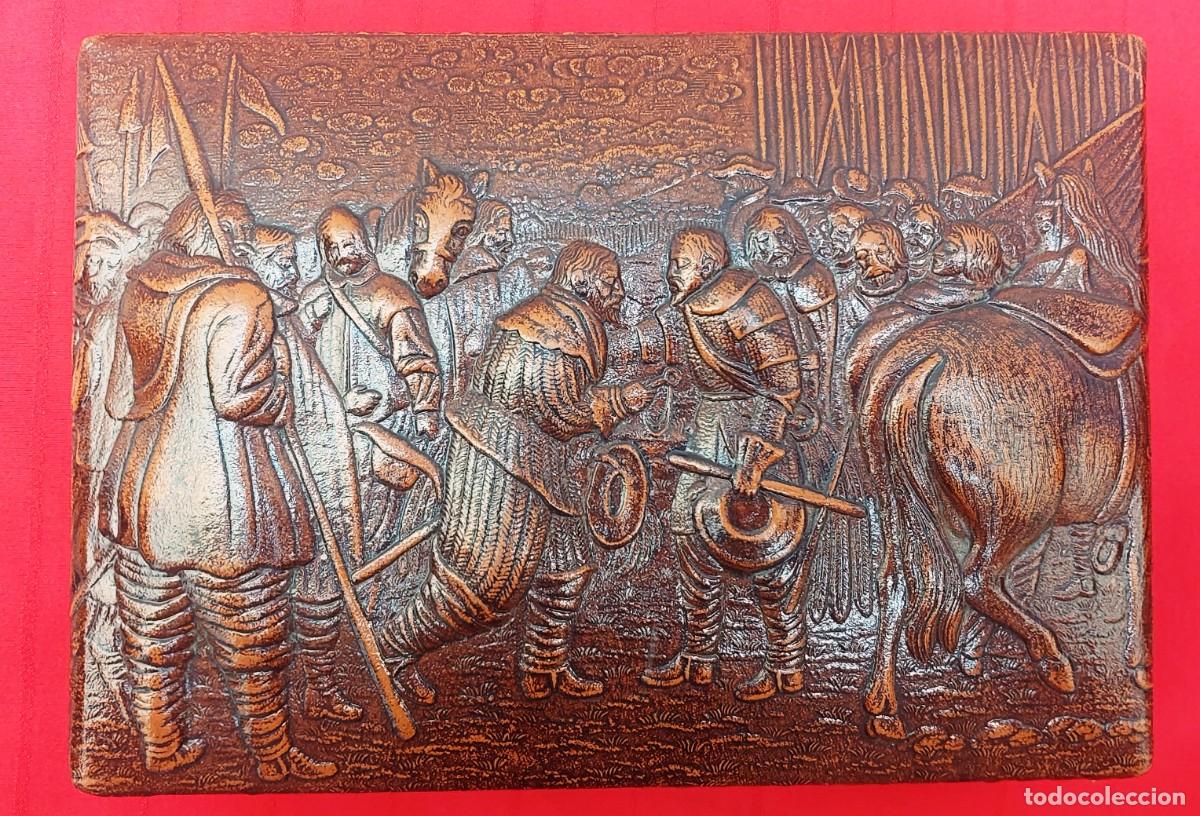 Cajas de puros: CAJA DE TABACO BAJO RELIEVE - Foto 1