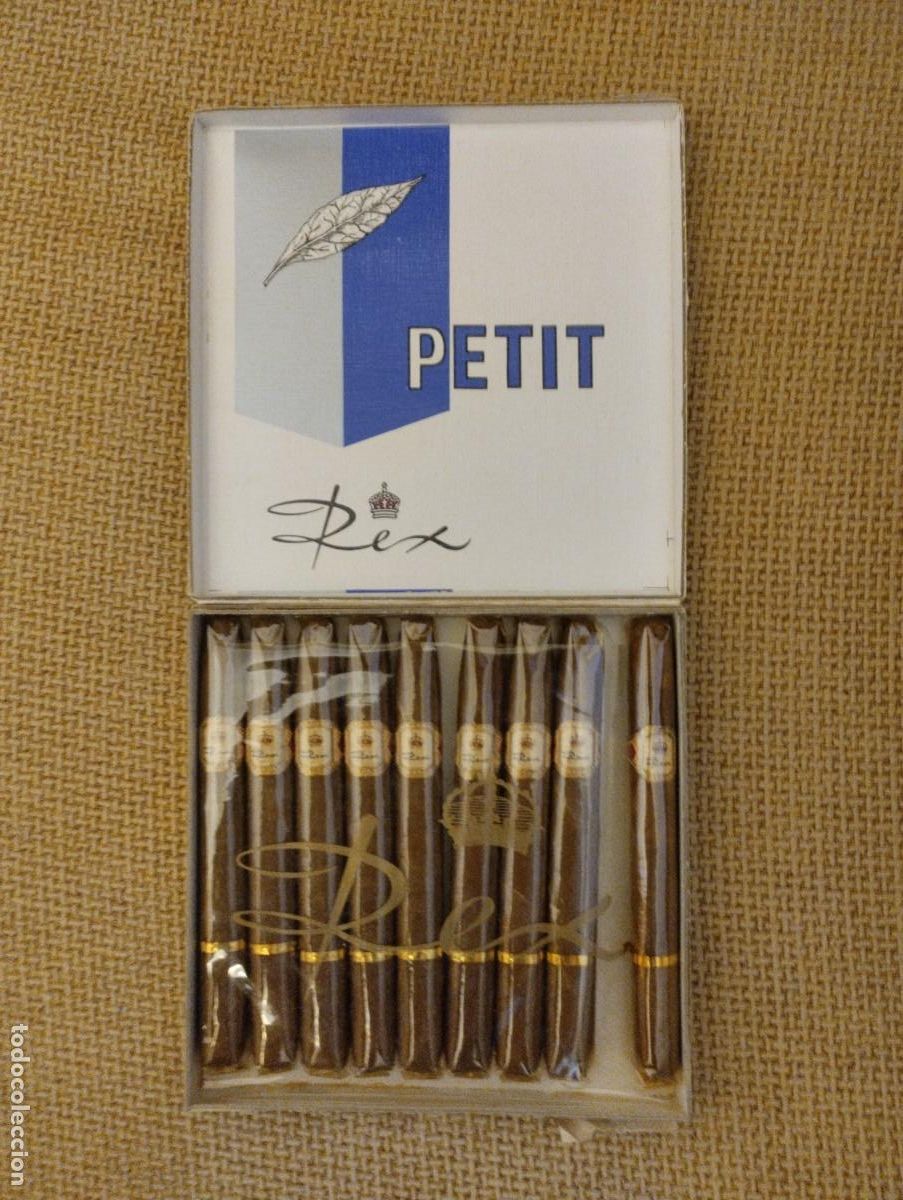 Cajas de Puros: Caja de puritos antigua Petit Rex