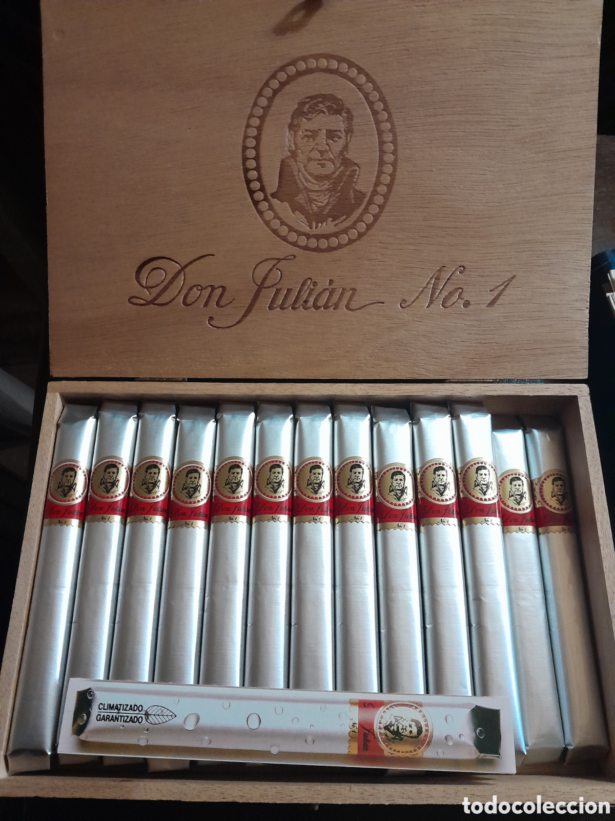 Cajas de Puros: Caja de puros Don Julian n. 1 con 24 puros