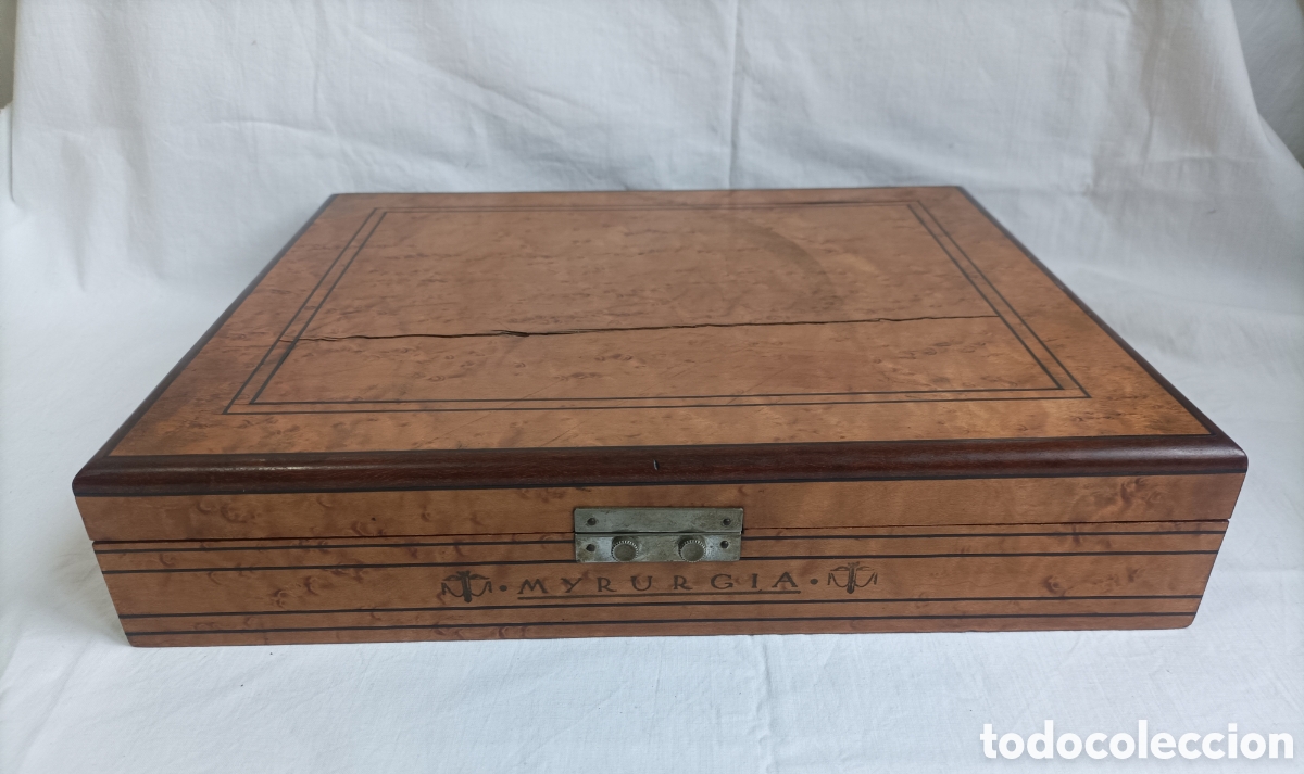 Cajas de Puros: Antigua caja de puros personalizada para perfumeria MYRURGIA. HABANA. CUBA. Maderas nobles y taracea