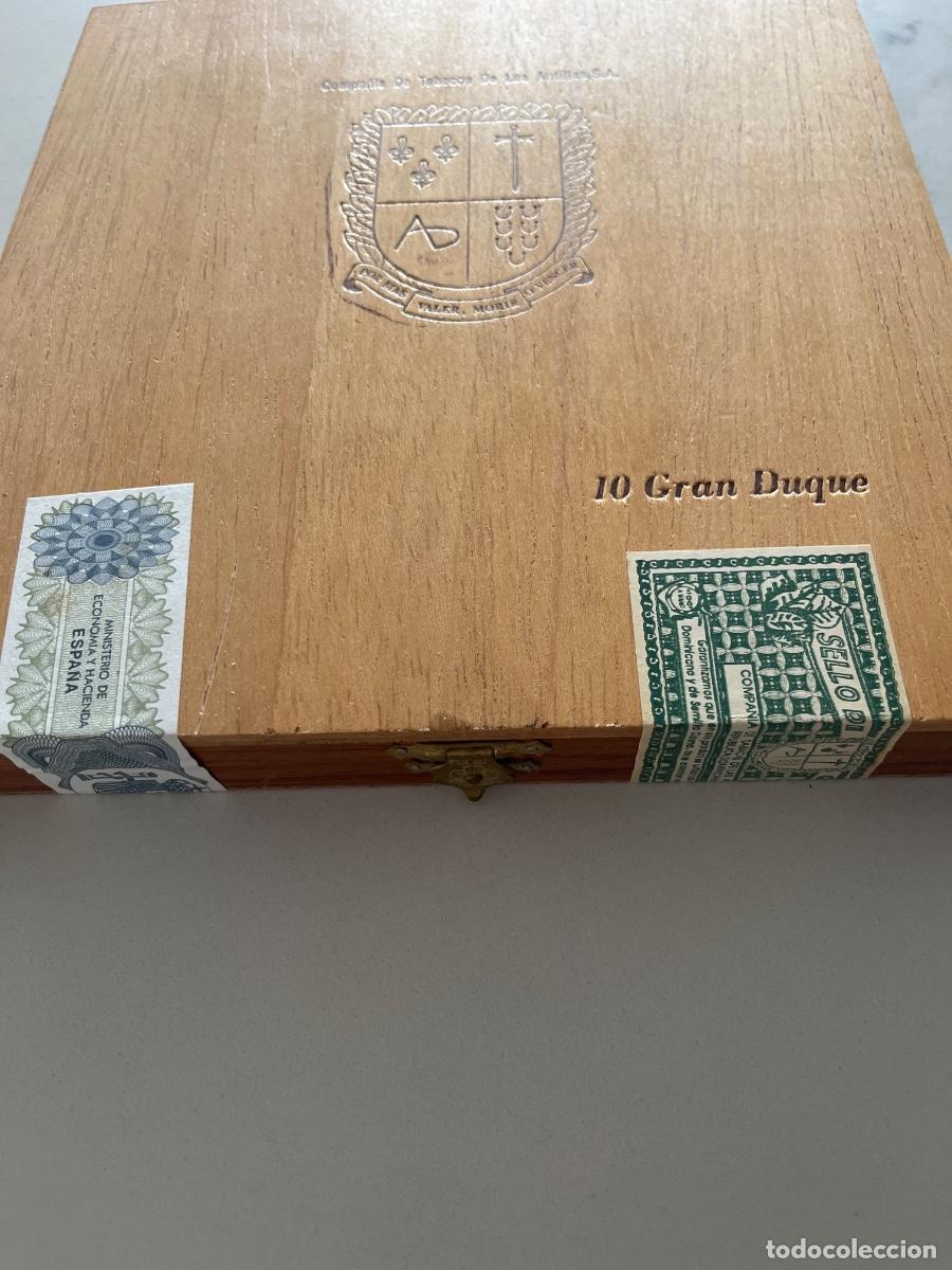 Bo&icirc;tes de Cigares: Antigua caja Tabacos de las Antillas sin abrir