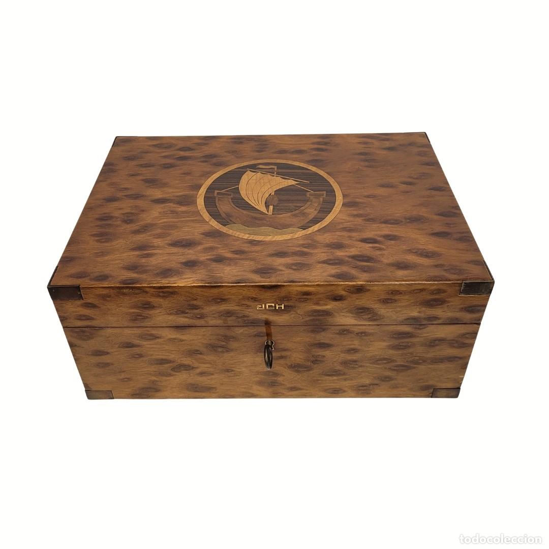 Cajas de Puros: Caja para tabaco / Humidificador de puros, broche de Hermes, 60&rsquo;s - Francia