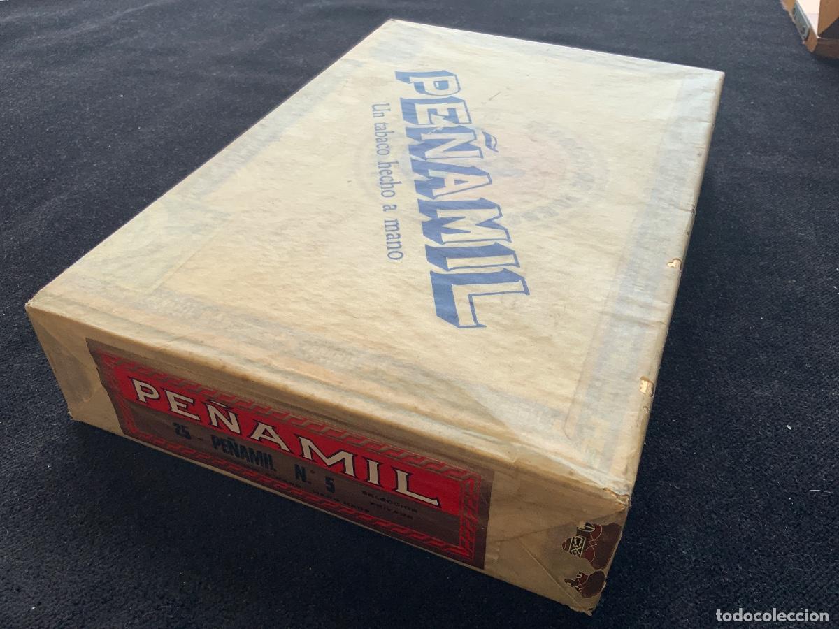 Scatole di Sigari: Antigua caja de puros pe&ntilde;amil n&ordm; 5, precintada, hacia 1980.