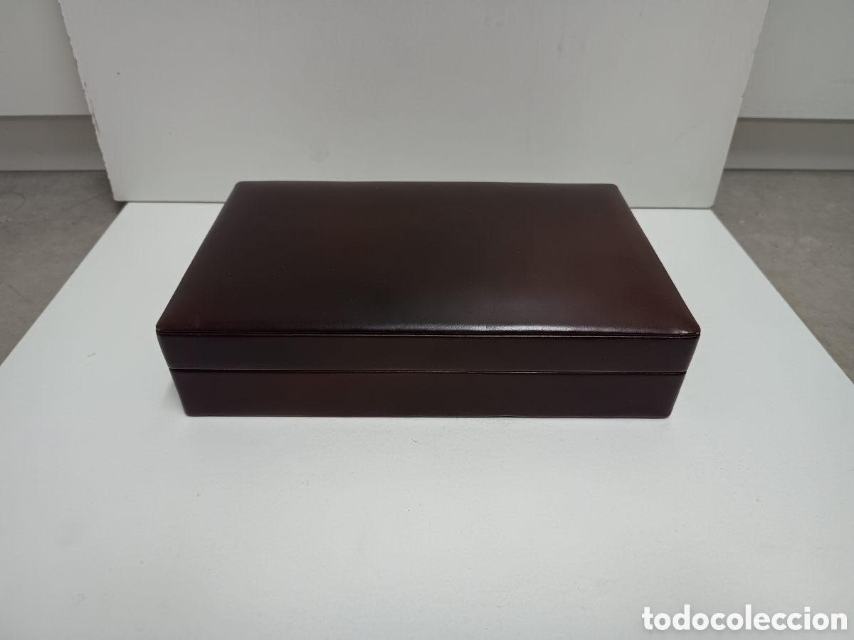 Bo&icirc;tes de Cigares: CAJA NUEVA - TABAQUERA DE PIEL CON CAJA MUSICAL EN SU CAJA - A&Ntilde;OS 60 - 26x16cm