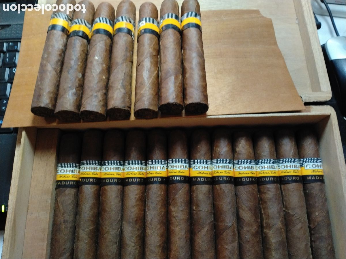 Cajas de Puros: HABANA, CUBA - COHIBA - MADURO 5 - GENIOS - CAJA DE MADERA CON 19 PUROS HABANOS CON VITOLAS.