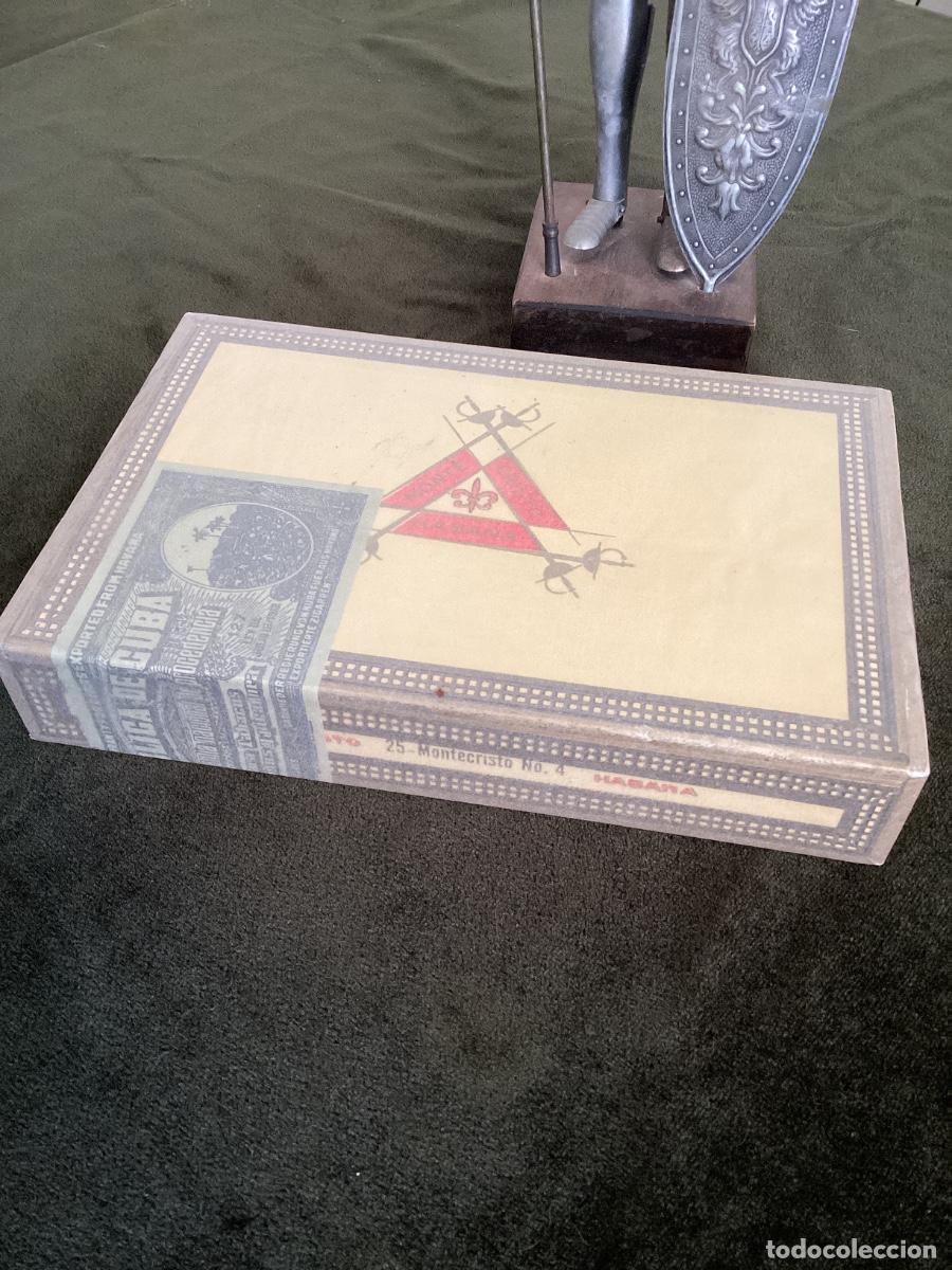 Cajas de Puros: 25 HABANOS MONTECRISTO NO. 4. En SU CAJA ORIGINAL SIN ABRIR.