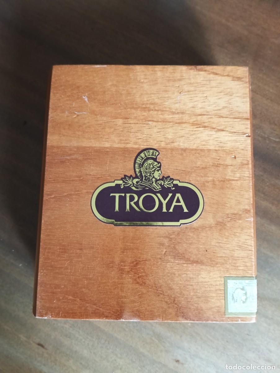 Cajas de Puros: Caja de Puros Troya - REP.DOMINICANA con 25 puros.COMPLETA.