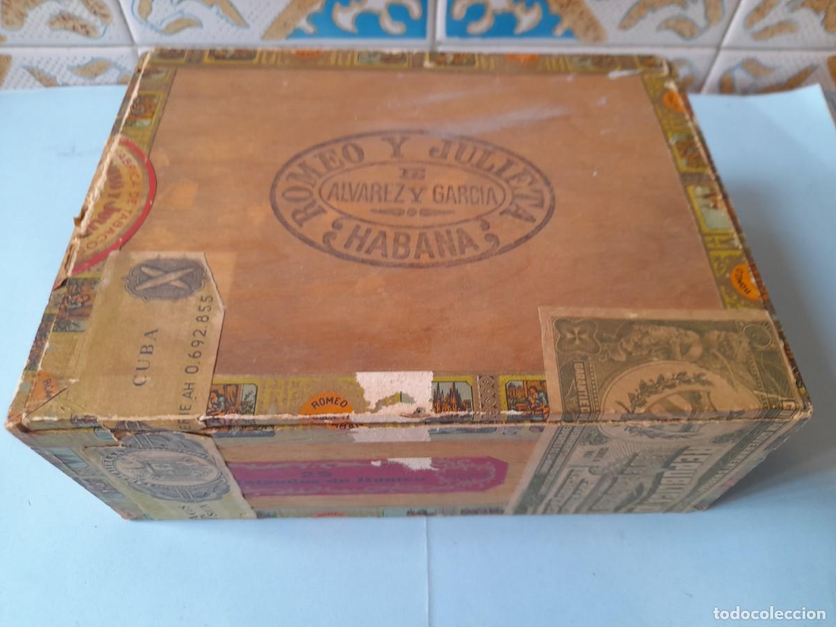 Cajas de Puros: Caja de Puros ROMEO Y JULIETA de ALVAREZ Y GARC&Iacute;A 25 PLATEADOS. Habana - Cuba. Vacia.