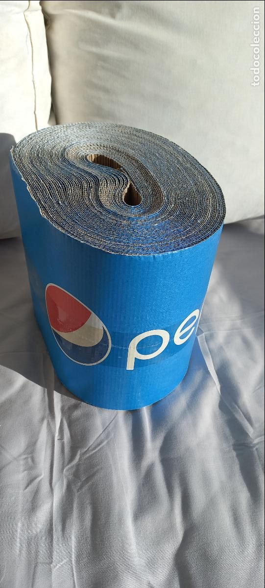 Cajas de Puros: Rollo o rulo de cart&oacute;n con publicidad de Pepsi. Pepsi cola.