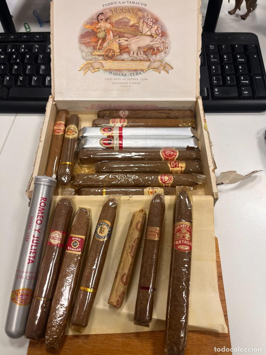 Cajas de Puros: Antigua caja de puros troya, pero en su interior contiene diferentes puros sueltos habanos