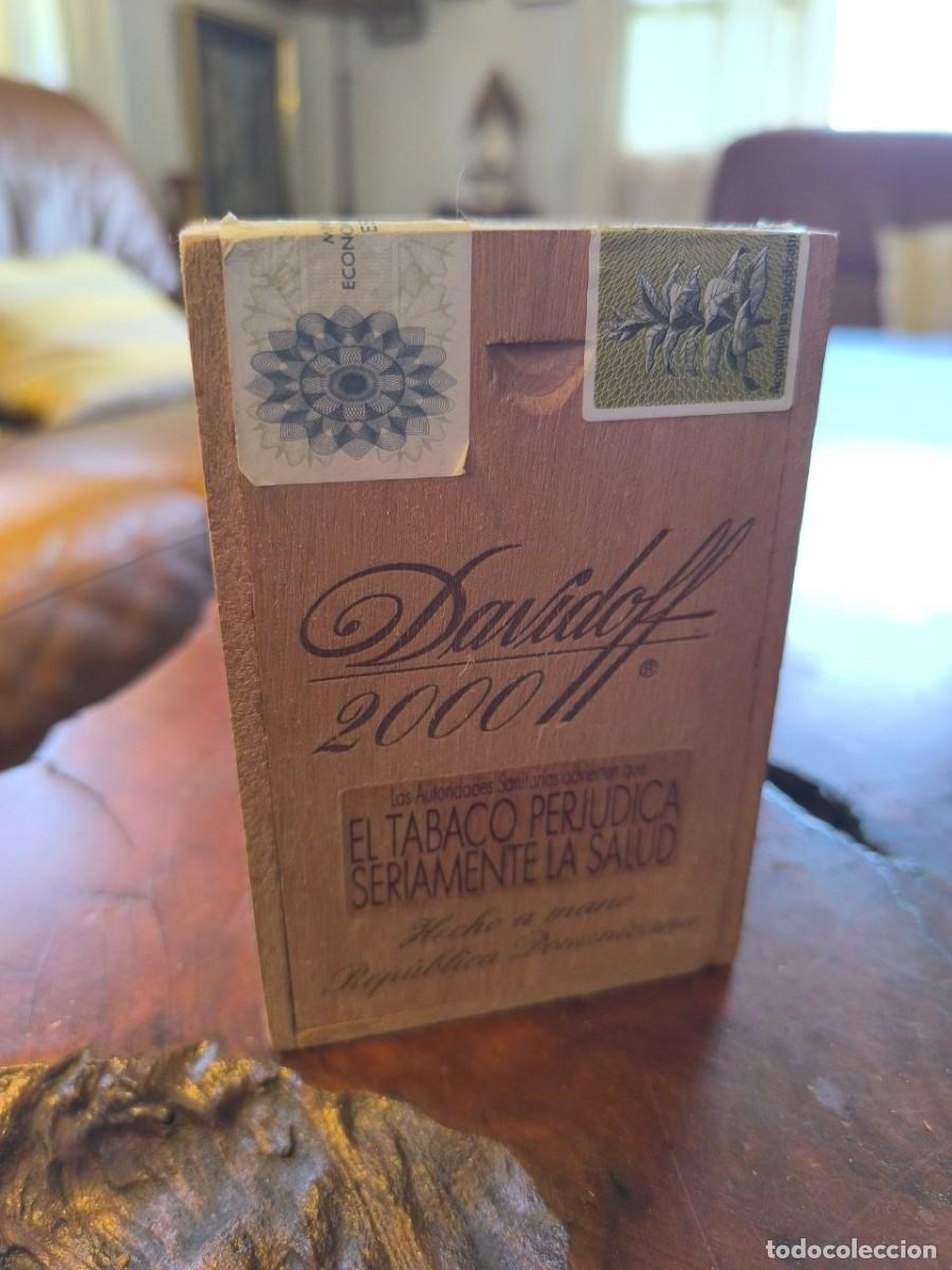 Cajas de Puros: CAJA VACIA DE 25 PUROS DAVIDOFF 2000