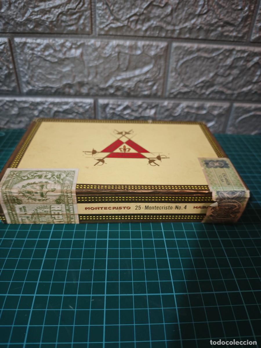 Cajas de puros: Caja 25 puros Montecristo N.4 precintada de los buenos