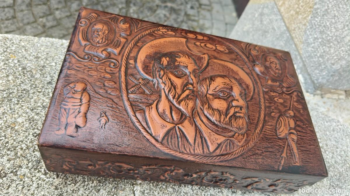 Cajas de puros: Bo&icirc;te a cigare musicale don Quichotte cuir et bois cordoba fabrication artisanale