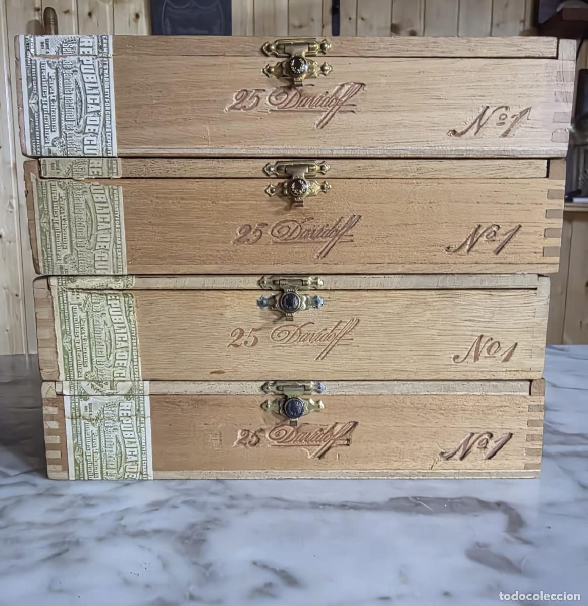Cajas de puros: 4 Cajas de puros habanos de 25 cigarros, Davidoff n&ordm;1 completas