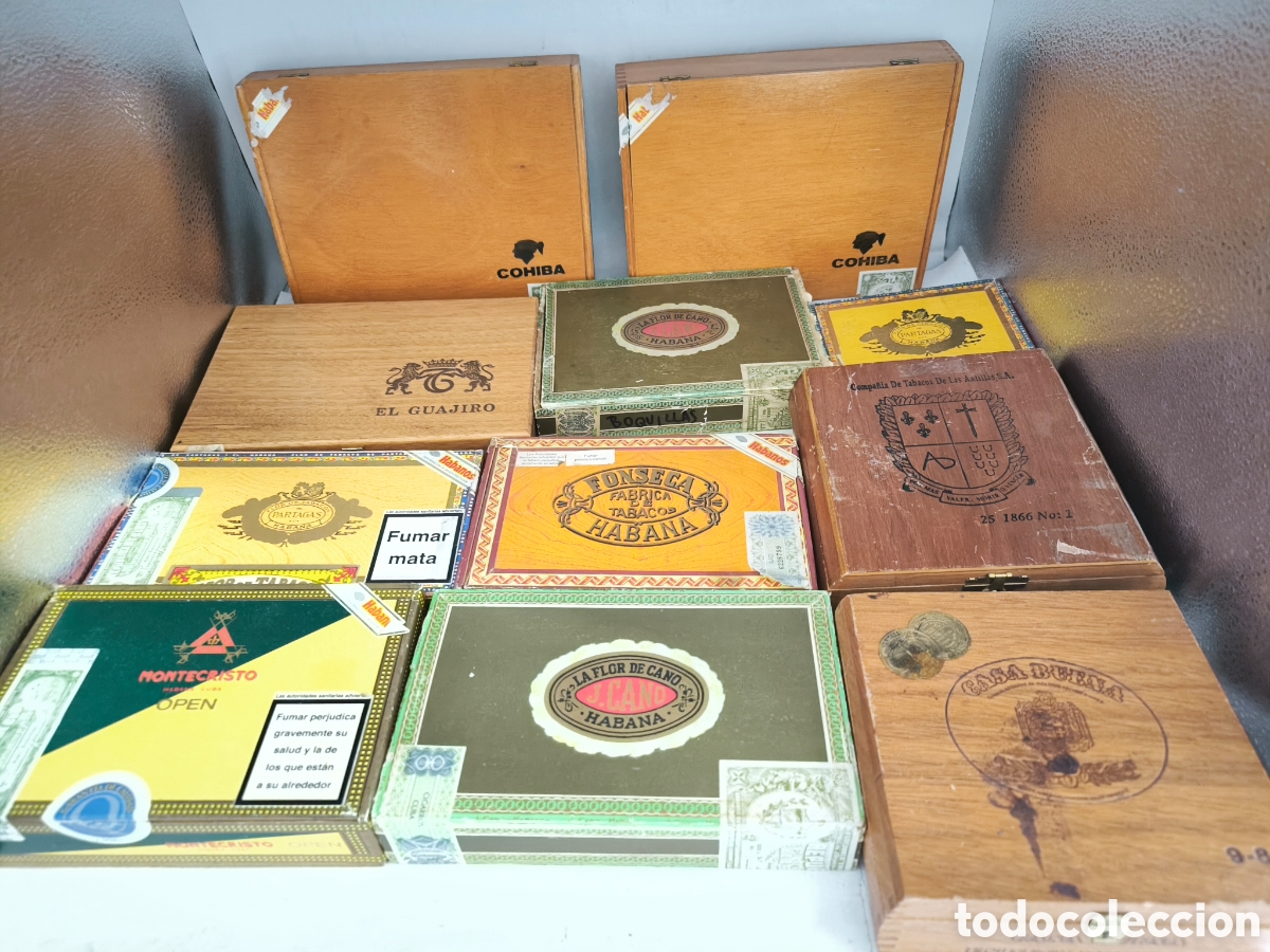 Caixas de Charutos: 30 Cajas de puros vac&iacute;as.