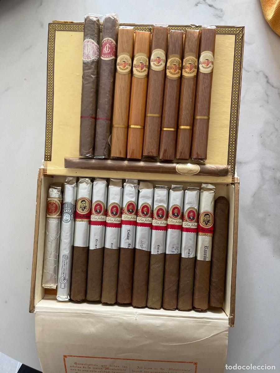 Cajas de puros: Antigua caja Montecristo con habanos diferentes.