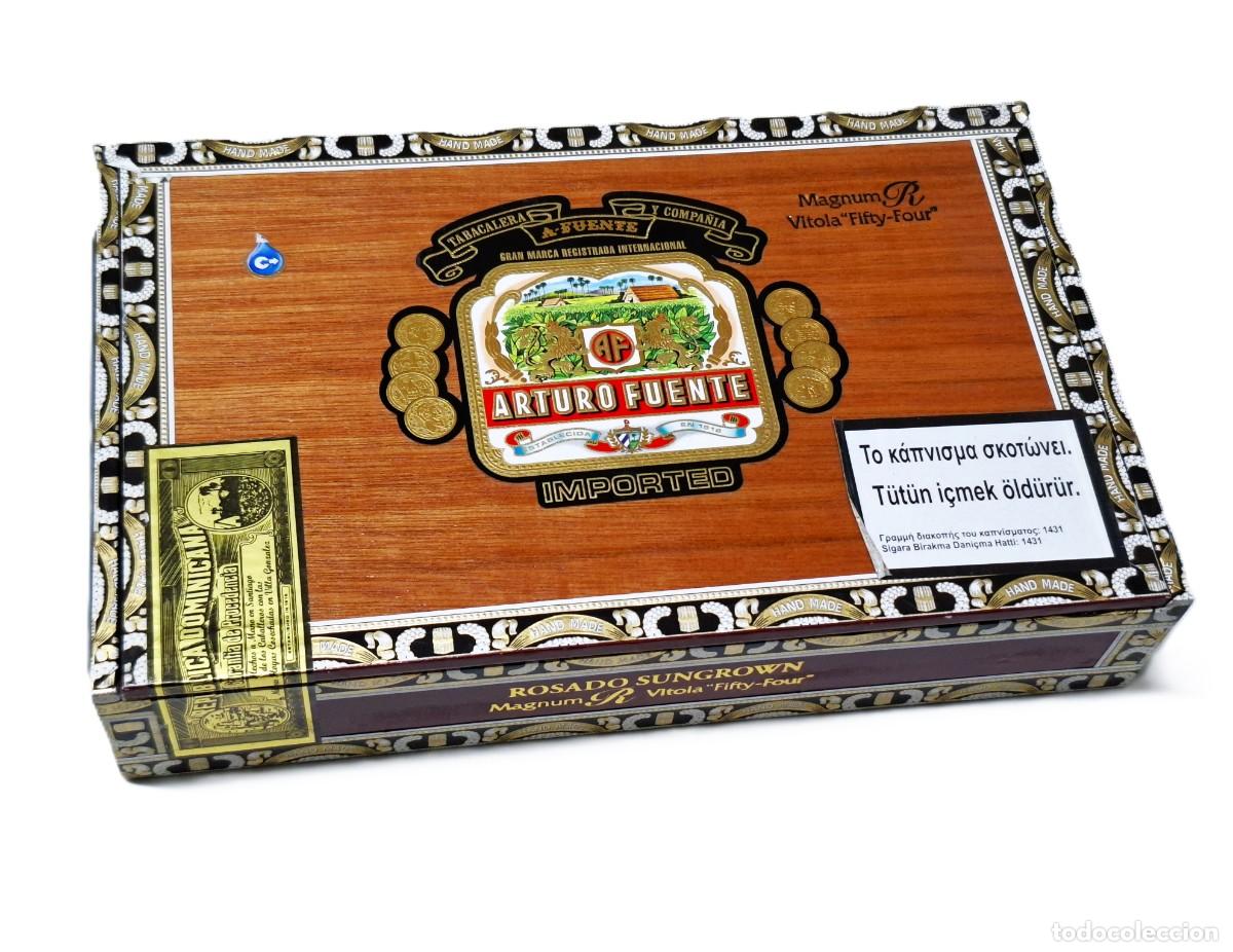 Caixas de Charutos: CAJA DE PUROS MADERA - ARTURO FUENTE - 28X17X5.5.CM - VACIA