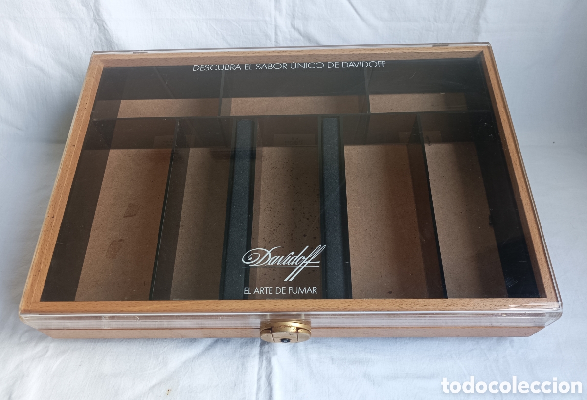 Cajas de puros: ANTIGUO EXPOSITOR EN MADERA PARA PUROS DAVIDOFF. TABACOS. CUBA. ESTANCO