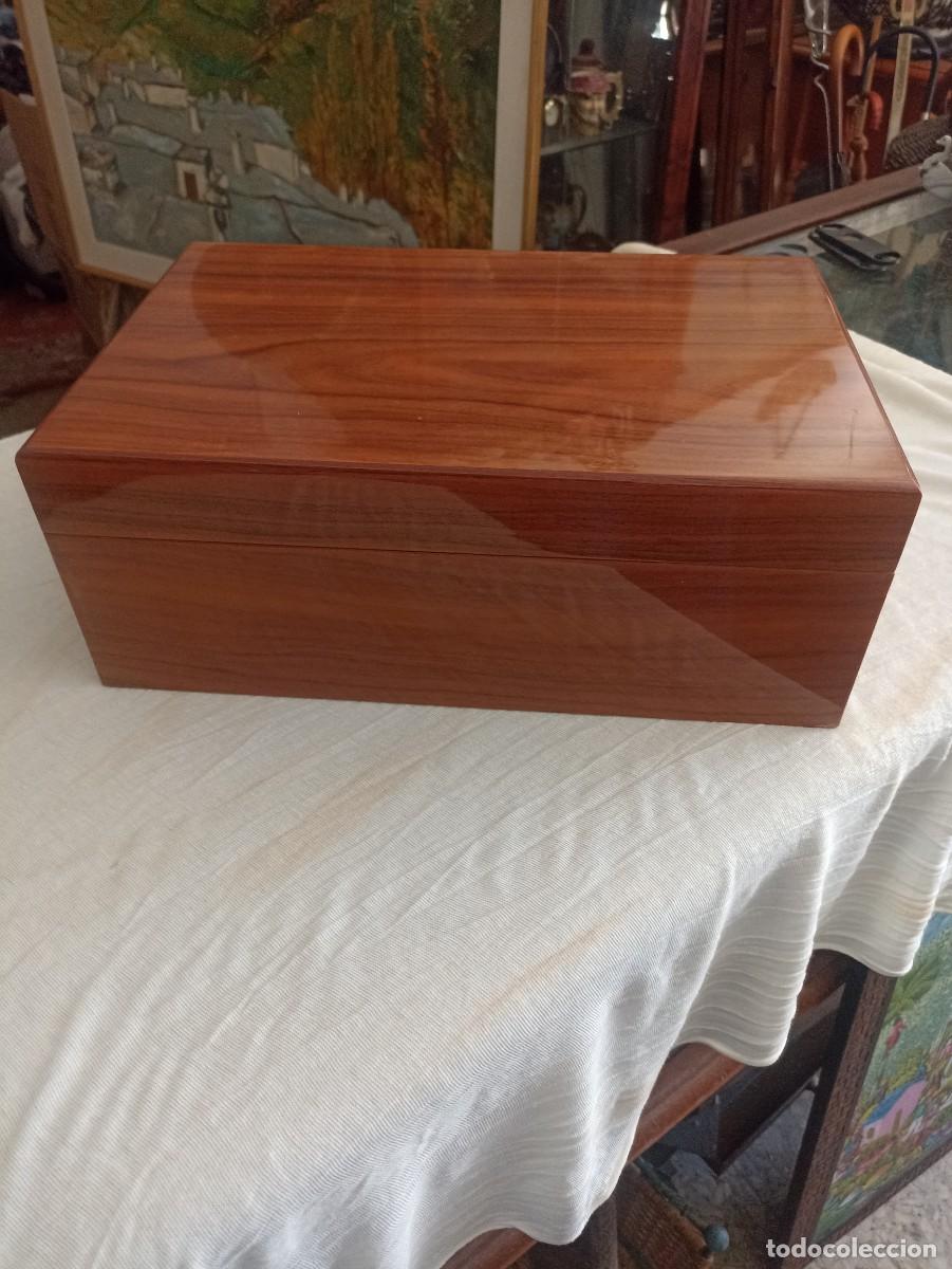 Cajas de puros: Humidificador de puros Marconi. Cedro.