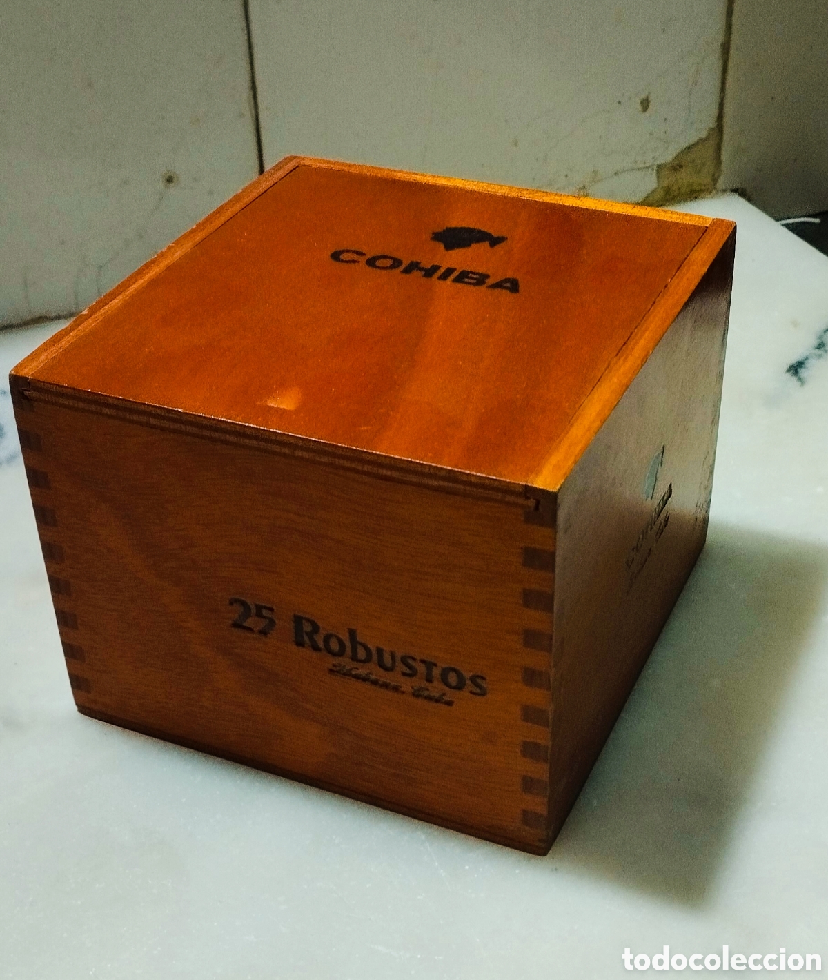 Cajas de puros: CAJA DE PUROS HABANOS COHIBA 25 ROBUSTOS &ndash; VAC&Iacute;A