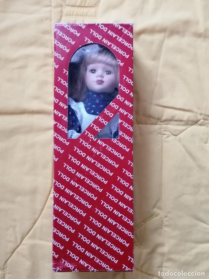 Coleccionismo recortables: Mu&ntilde;eca de porcelana de colecci&oacute;n - Foto 2