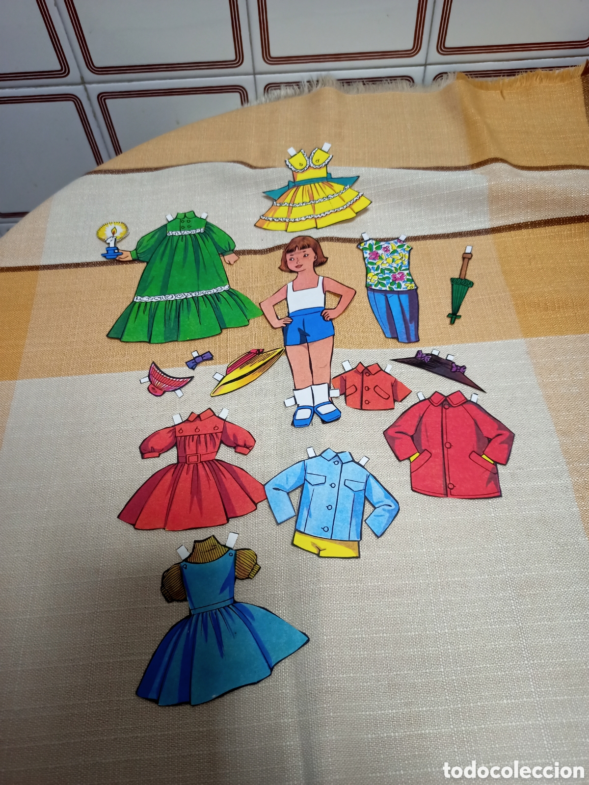 Coleccionismo recortables: Mu&ntilde;eca recortable a&ntilde;os 60 - Foto 1