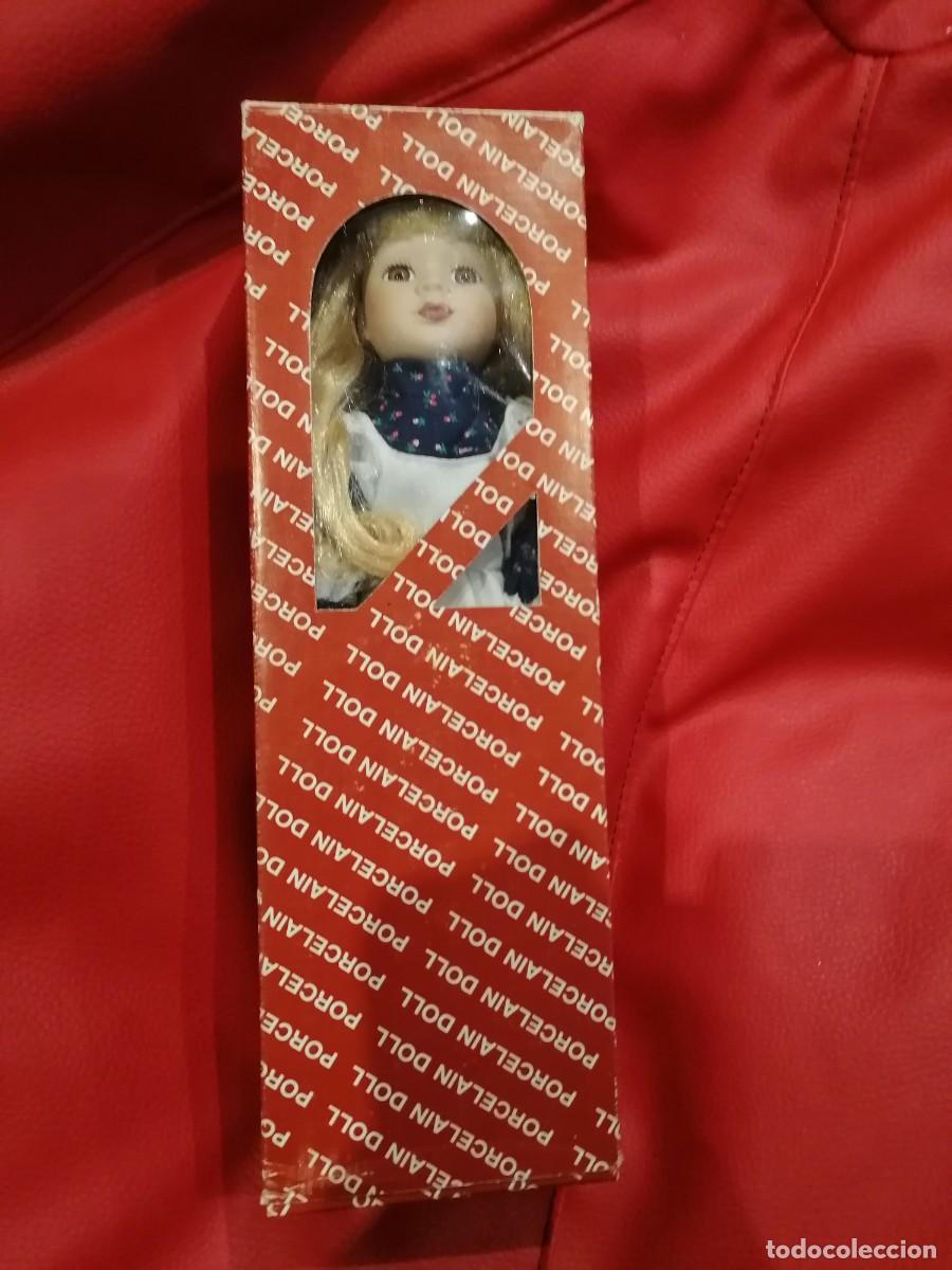 Coleccionismo recortables: Mu&ntilde;eca de porcelana de colecci&oacute;n - Foto 10