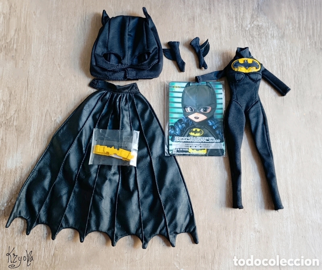 Collectables Paper Dolls: Outfit Pullip Batgirl