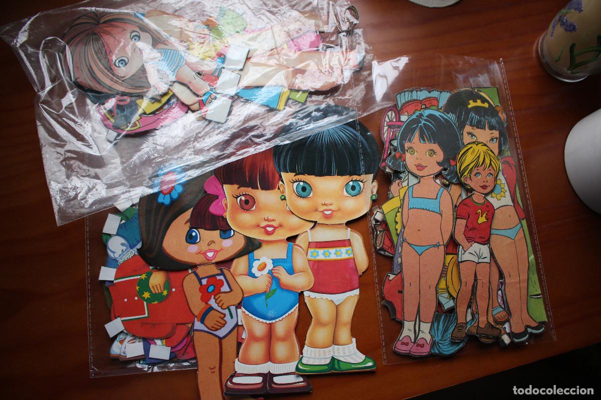 Collezionismo Figurine da Ritagliare: Lote de mu&ntilde;ecas recortables con vestidos.