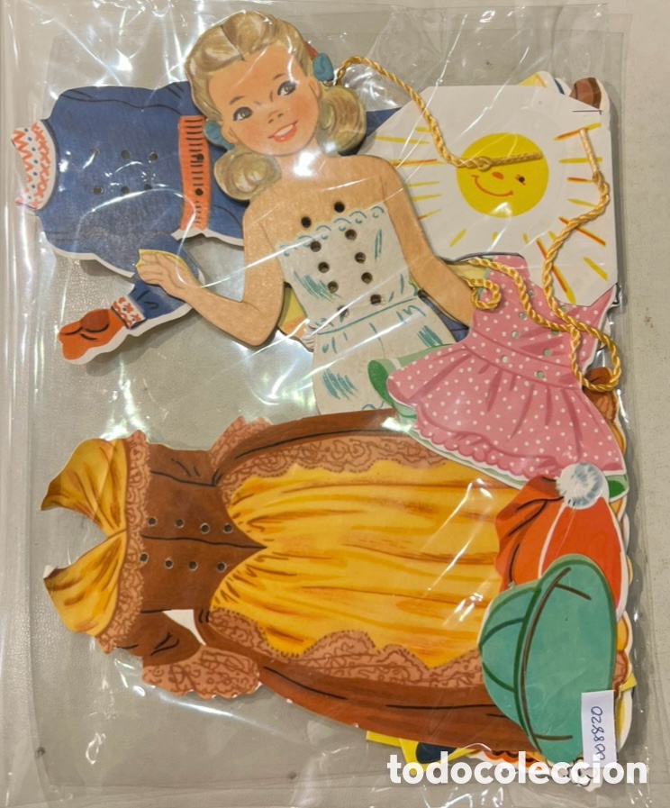 Coleccionismo recortables: Juego. Mu&ntilde;eca Jo, vestidos y complementos. Cart&oacute;n. A&ntilde;os 60.